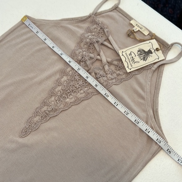 Easel Taupe Lace Accent V Neck Ribbed Tank Size Small NWT - Picture 5 of 9